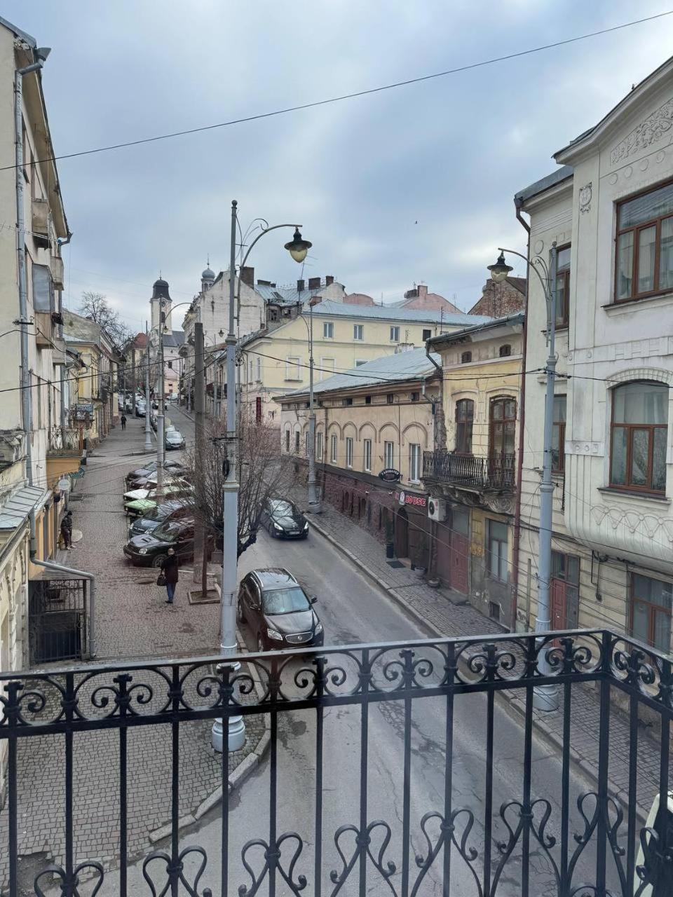 Emerald Apartament Csernyivci Kültér fotó